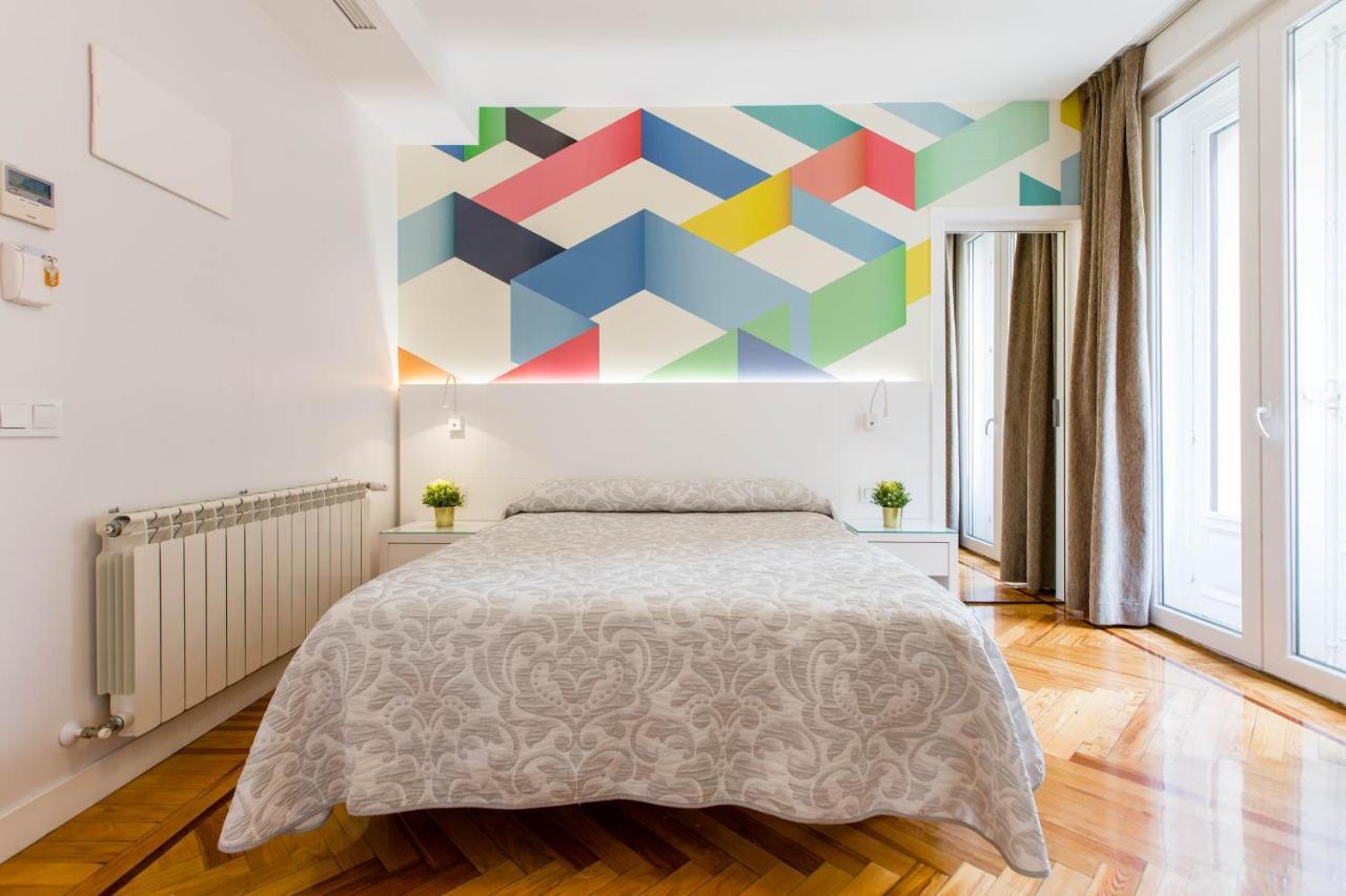 Hostal Sol Square Madrid Exterior foto